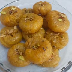 A picture of Balu shahi.