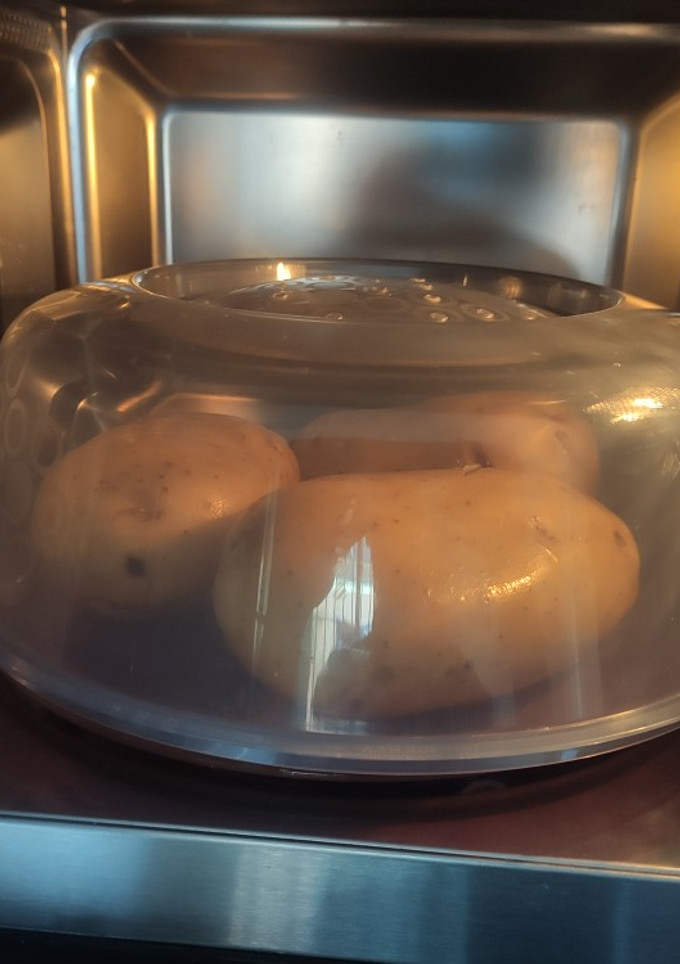 Una foto de Patatas asadas en microondas