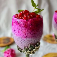 A picture of Pitaya Chia Pudding.
