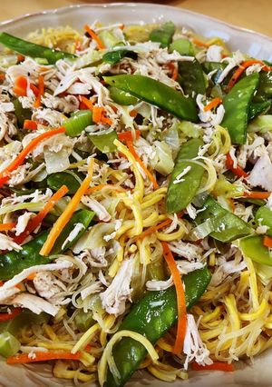 A picture of Miki Bihon Pancit.