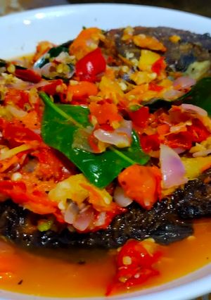 Foto resep Pecak ikan mas ala Dapur Laper