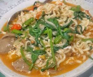 Masakan Populer Mie kangkung instant Ala Warteg