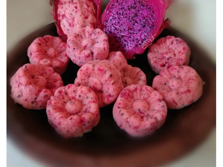 Langkah Mudah untuk Menyiapkan Resep Bolkus buah naga yang Menggugah Selera Anti Ribet, Sempurna