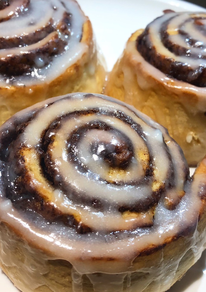 Una foto de Cinnamon rolls - rollos de canela