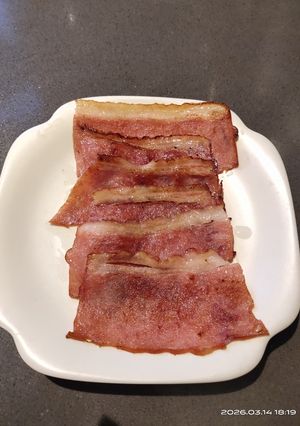 A picture of Fried Smoked Bacon.