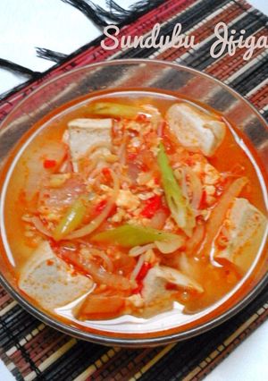 Foto resep Sundubu Jjigae (Sup Tahu Pedas ala Korea)