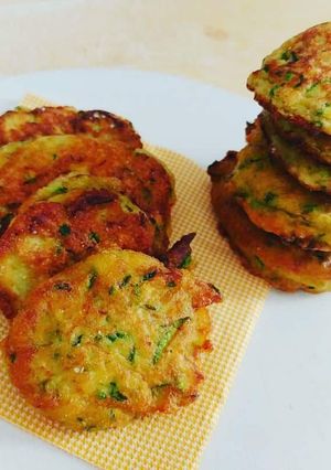 A picture of Zucchini and Ginger Fritters.