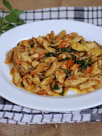 Cara Gampang Membuat #145 Ayam Suwir Kemangi Bumbu Pedas Anti Gagal