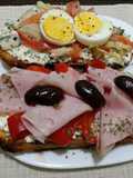 Brusquetas especiales con base de pan casero