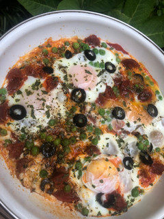 Una foto de Huevos a la flamenca y olé!