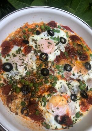 Una foto de Huevos a la flamenca y olé!