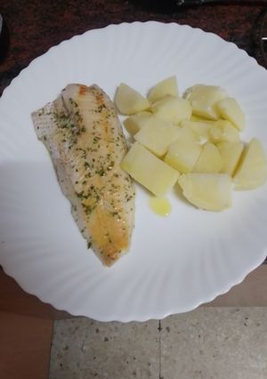 Una foto de Lomo de Merluza y Papas al Vapor