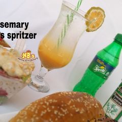 A picture of Rosemary Citrus Spritzer.