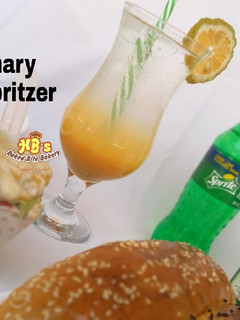 A picture of Rosemary Citrus Spritzer.