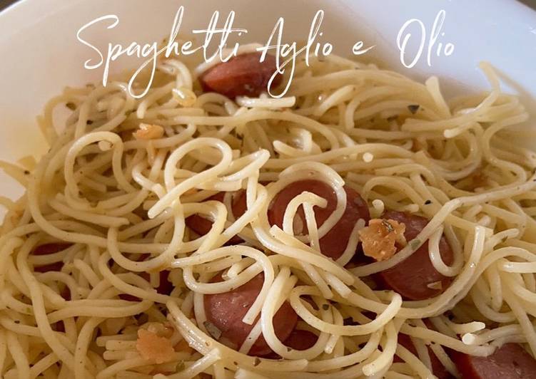 Langkah Mudah untuk Menyiapkan Easy Cooking: Spaghetti Aglio e Olio yang Enak