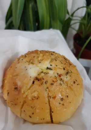 Foto resep Korean Garlic Cheese Bread