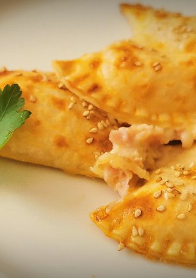 Una foto de Empanadillas de Jamón York, Queso y bechamel