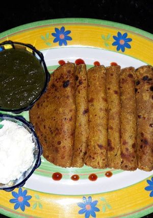 A picture of Lauki ke parathe.