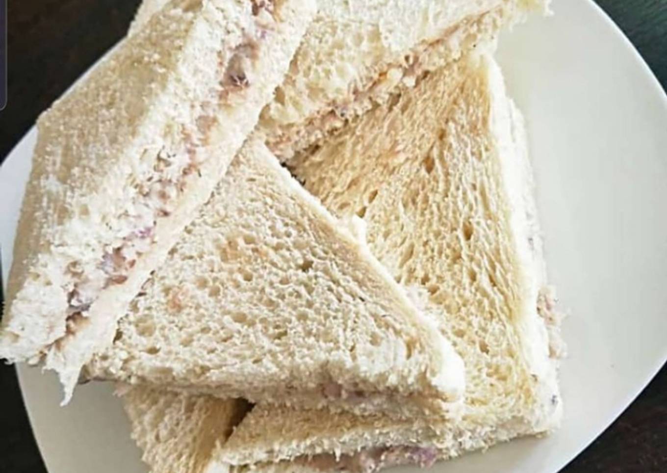 Sardine sandwich