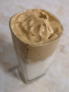 Una foto de Café dalgona