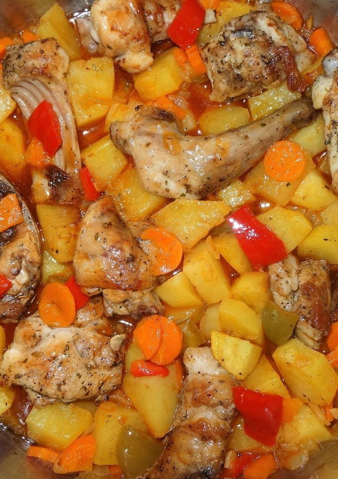 Una foto de Conejo guisado con patatas