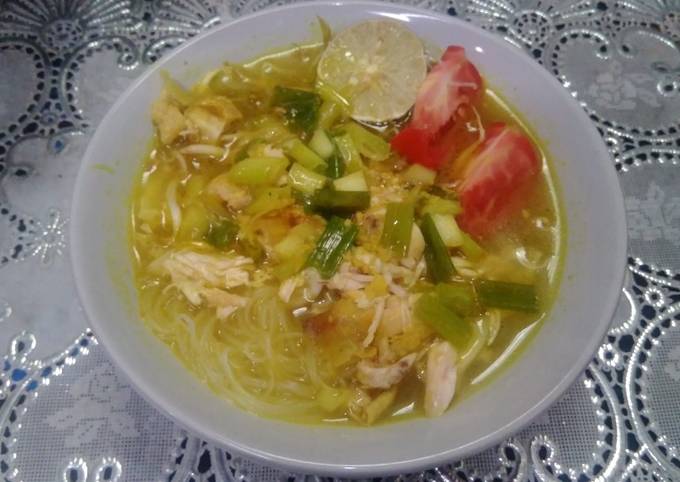 Soto ayam kuning