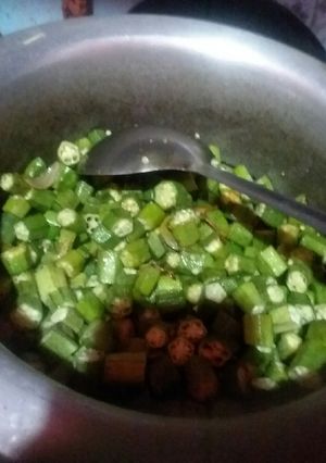 A picture of Bhindi.