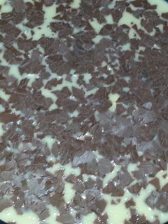 Una foto de Bizcocho de zanahoria con cobertura de chocolate blanco