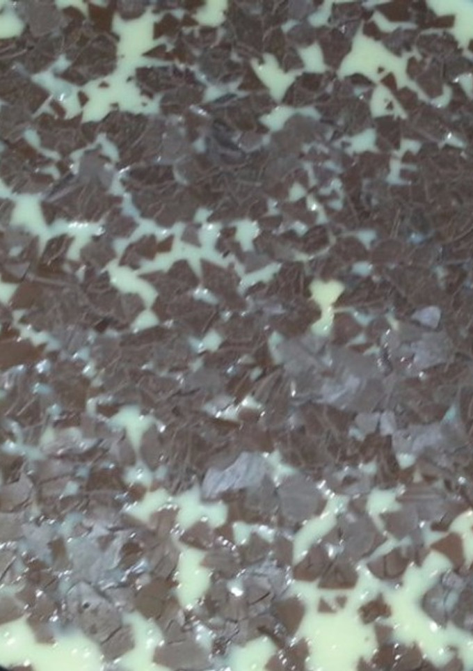 Una foto de Bizcocho de zanahoria con cobertura de chocolate blanco