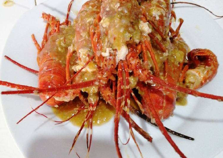 Cara Gampang Menyiapkan Lobster saus padang Anti Gagal