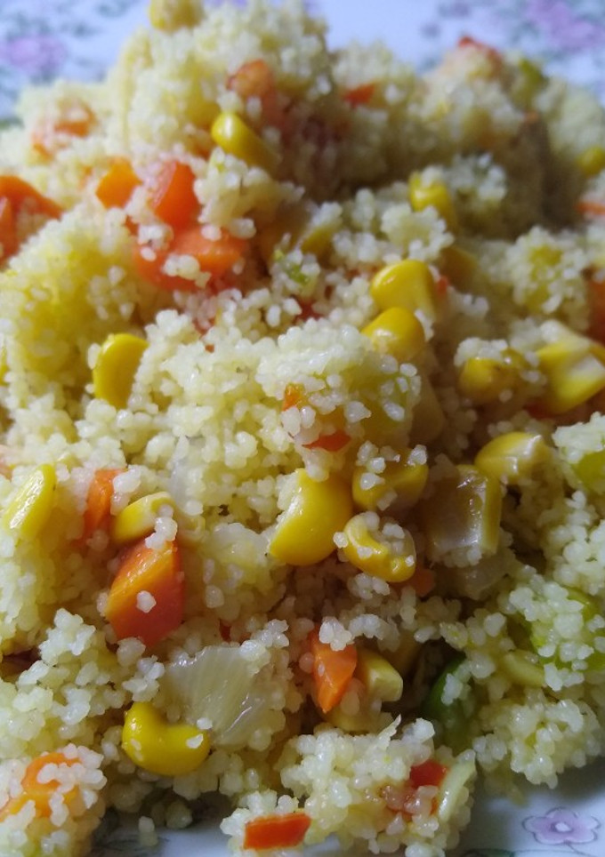 Una foto de Cuscús con verduras