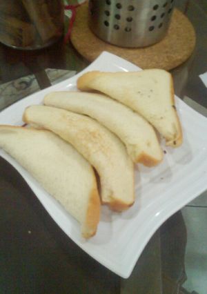 Foto resep Roti bakar tawar isi coklat meses#BikinRamadhanBerkesan