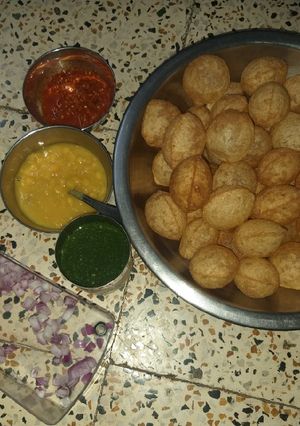 રગડા પાણી પુરી રેસીપી મુખ્ય ફોટો