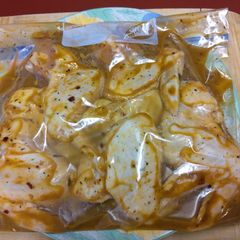 A picture of Lee's Lemon-Garlic Chicken Marinade.