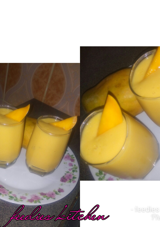 A picture of Mango banana smoothie.
