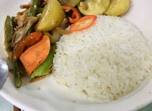 Hình của món Rau củ kho chay với tương hột.