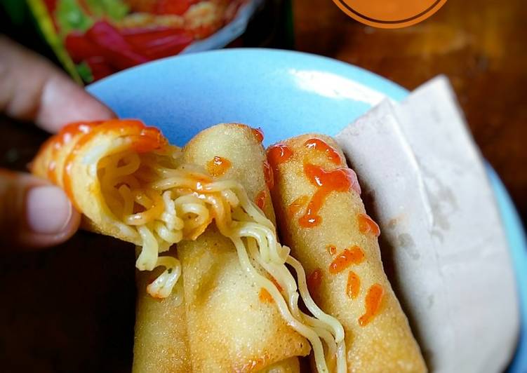 Resep Lumpia isi Mie instant Anti Gagal