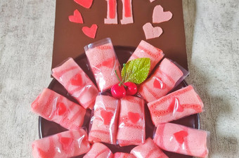 Bagaimana Menyiapkan Dadar Gulung Cocopandan Gampang