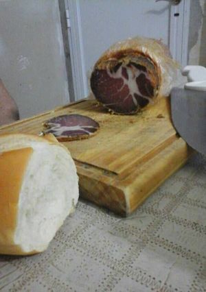 Una foto de Bondiola en fiambre casera!!!!