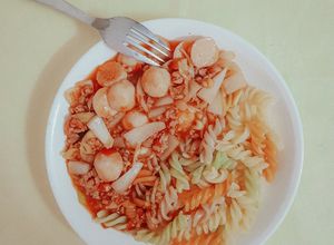 Hình của món Nui xào thịt.