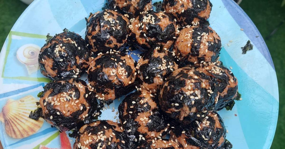 Resep Korean Tuna Rice Balls (Jumeokbap) oleh Afifah Faiha Cookpad