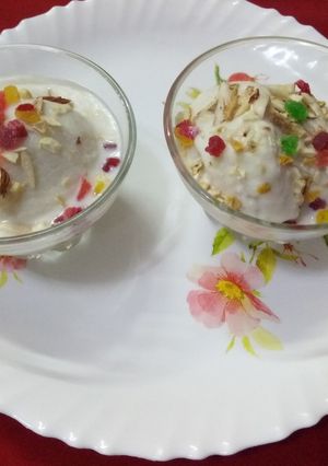 A picture of Vanilla ice cream.