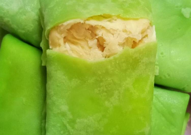 Pancake durian pasta pandan