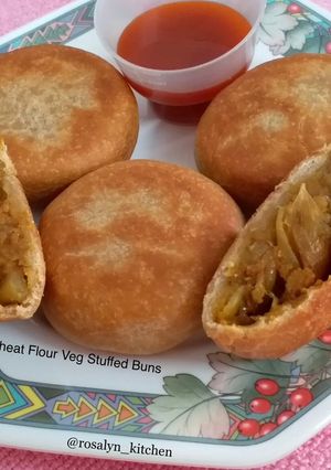 A picture of Wheat Flour Vegetable Stuffed Buns.