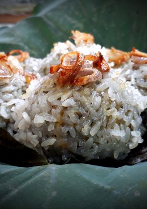Hình của món Bánh khúc (bánh xôi khúc).