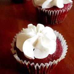 A picture of Super Moist Redvelvet Cupcakes.
