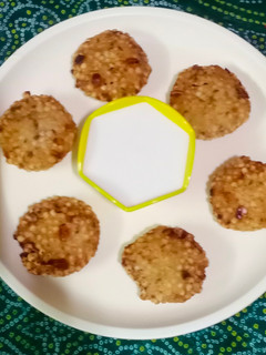સાબુદાણા બટેટાની ફરાળી ટીકકી (Sabudana Bataka Farali Tikki Recipe In Gujarati) રેસીપી મુખ્ય ફોટો