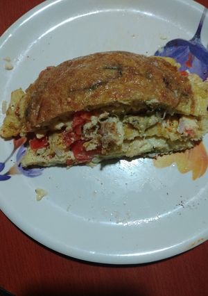 বাহারি চিজ অমলেট (Bahari cheese omlette recipe in Bengali) রেসিপির প্রধান ছবি