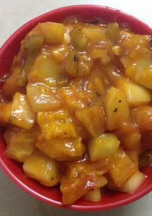 A picture of Mango-Cucumber Salsa.