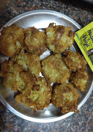 लौकी के पकौड़े (lauki ke pakode recipe in Hindi) रेसिपी मुख्य फोटो
